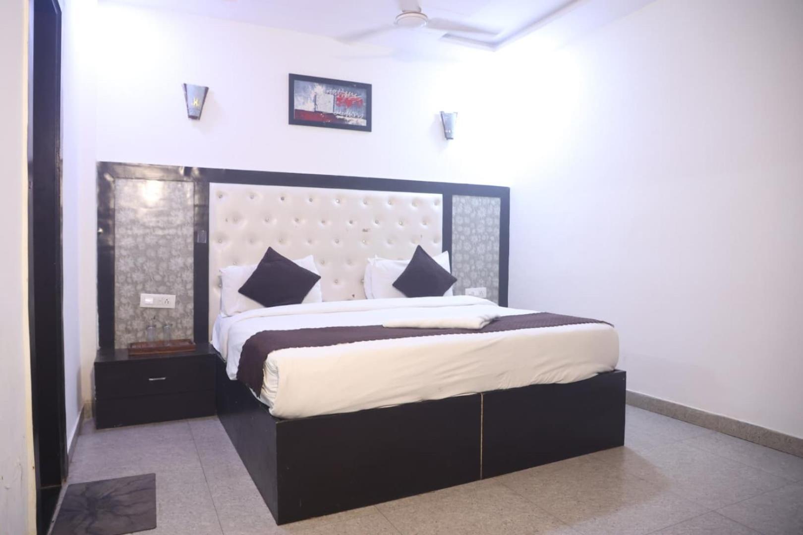 Hotel Grand Father Agra  Kültér fotó