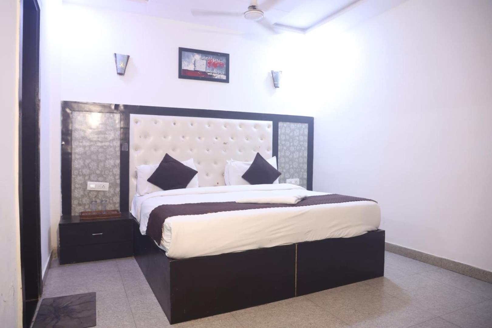 Hotel Grand Father Agra  Kültér fotó